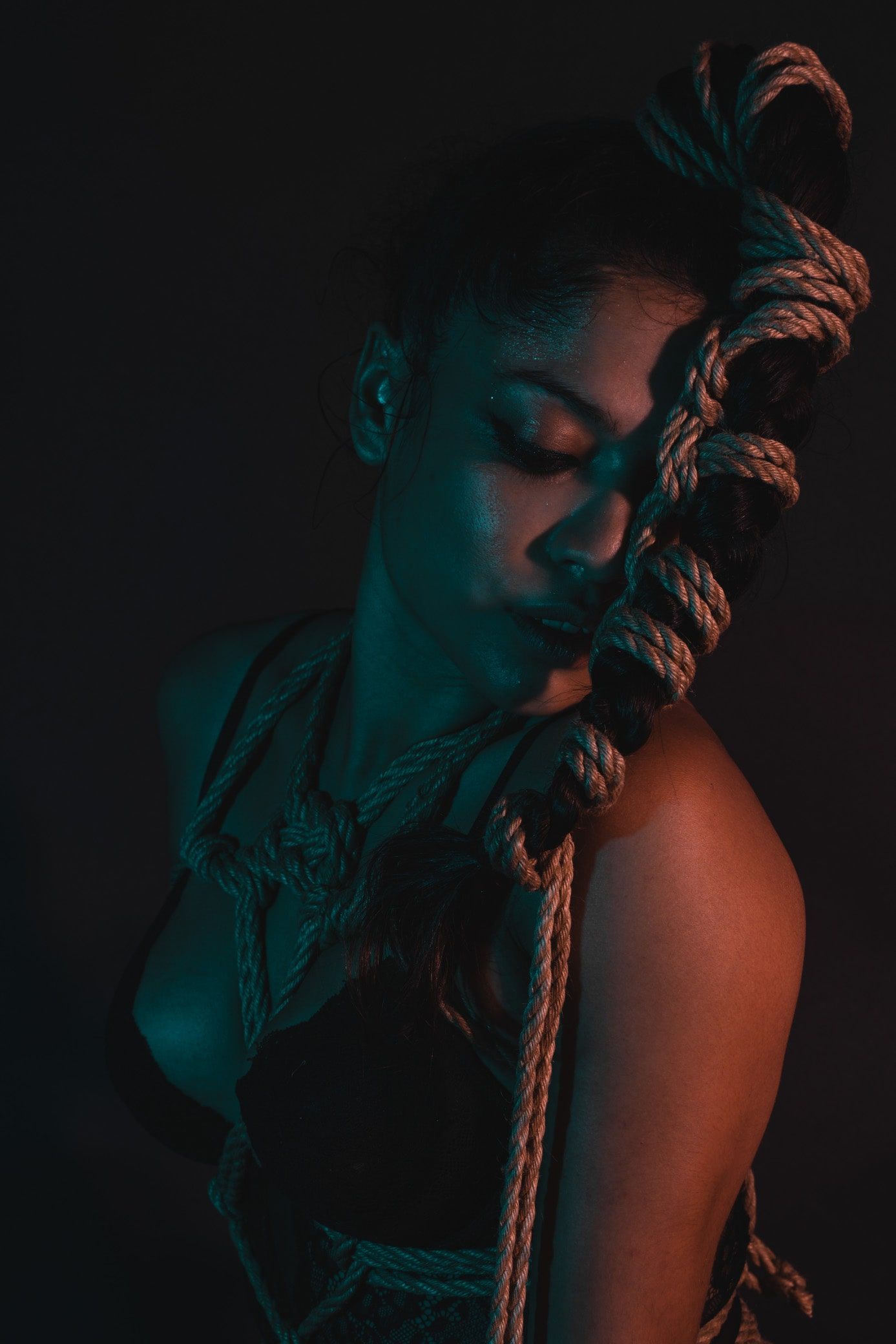 Boudoir shibari portrait