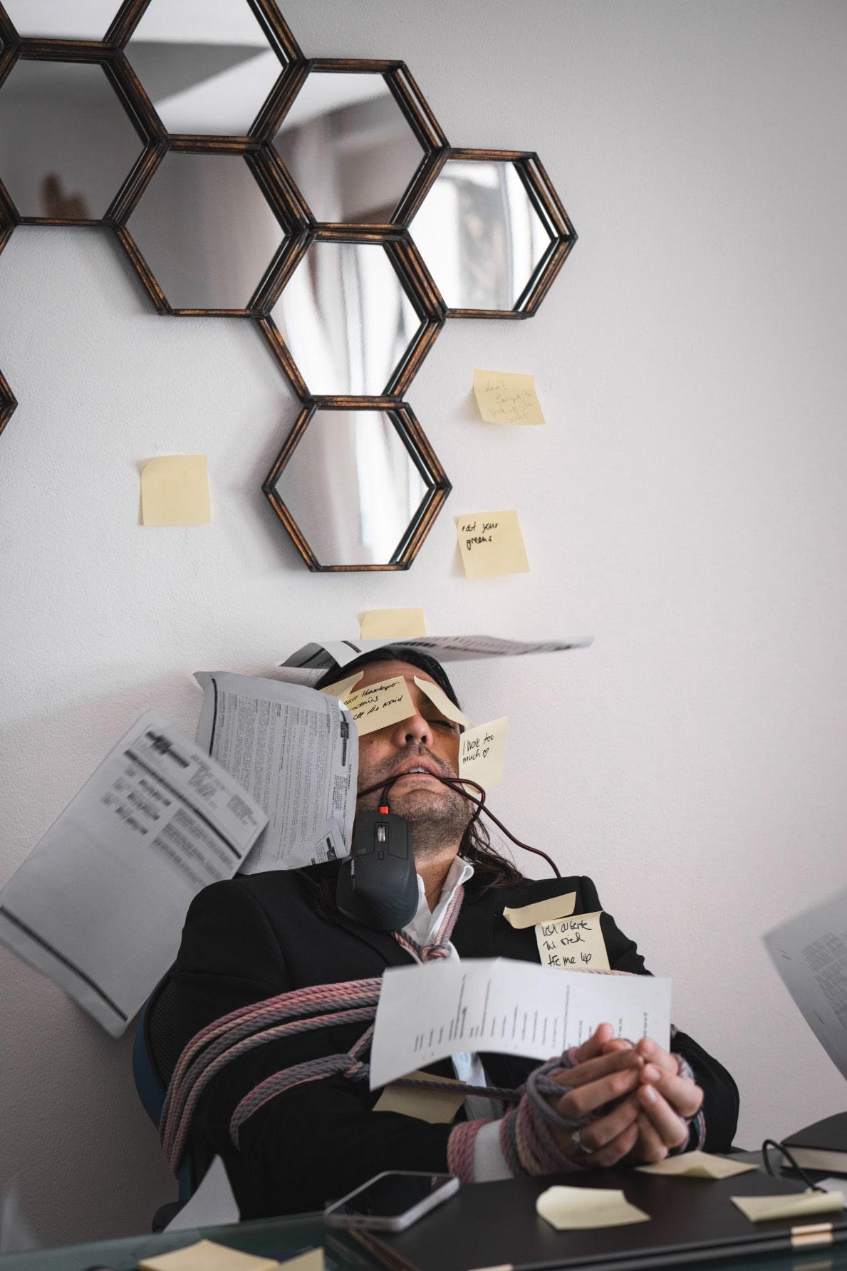 Gentlemen shibari portrait