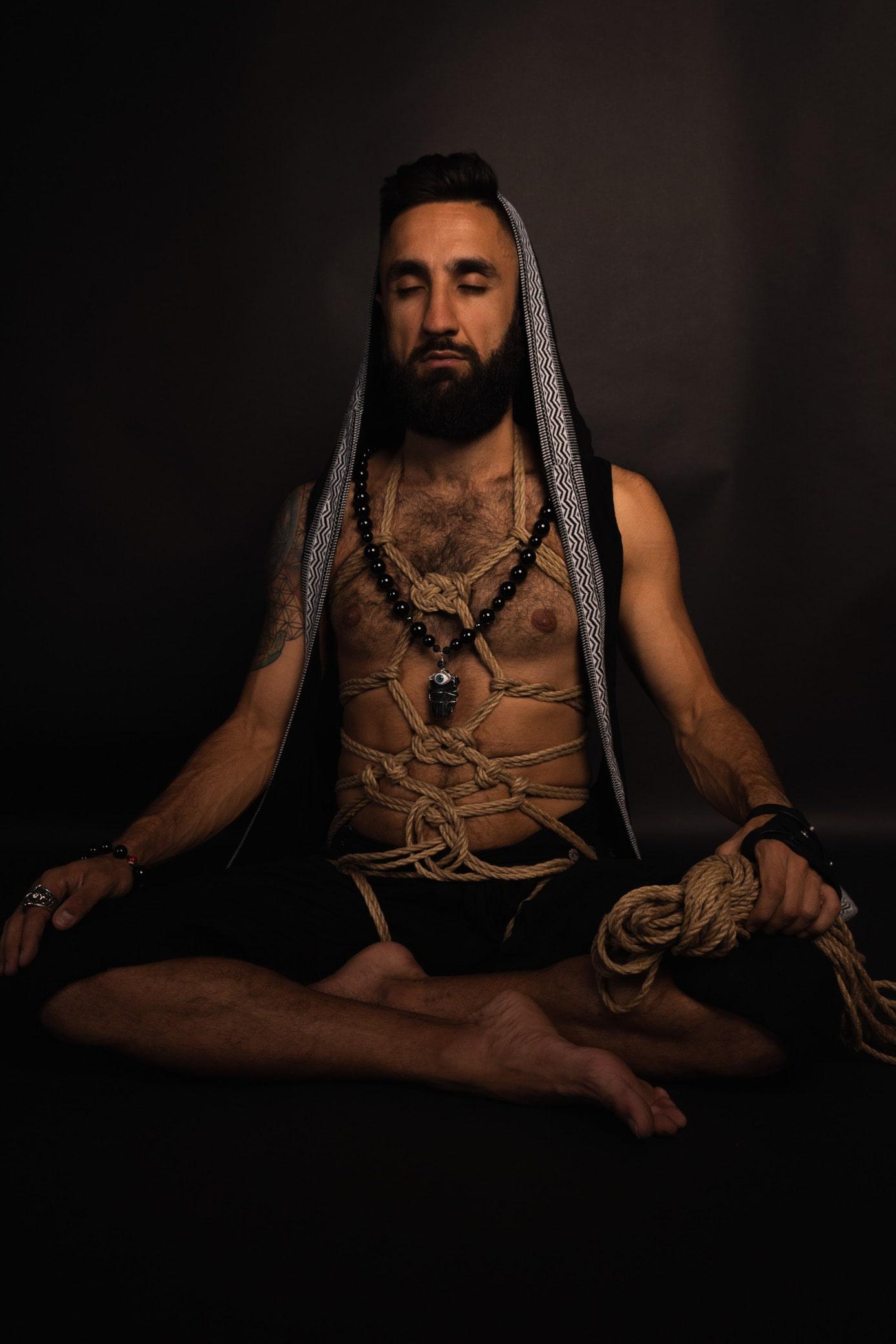 Gentlemen shibari portrait