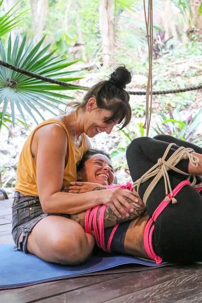 Moment from a previous Voudou Ropes retreat